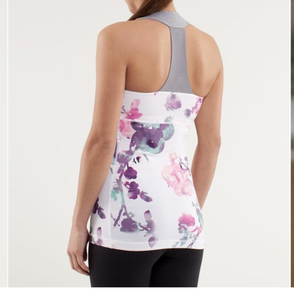 Rare BNWT lululemon blurred blossom print scoop neck tank size 4 - Picture 2 of 9